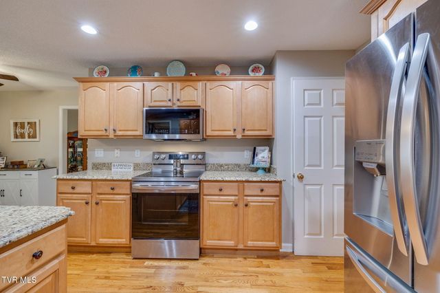 1933 Birchwood Road, Kingsport, TN 37660