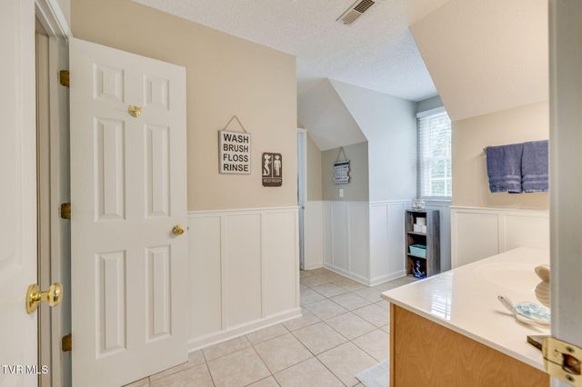 1933 Birchwood Road, Kingsport, TN 37660