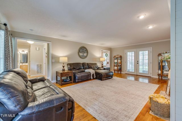 1933 Birchwood Road, Kingsport, TN 37660