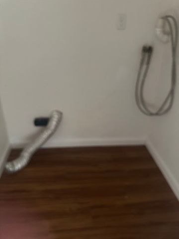 56 Howe Ave 1, Shrewsbury, MA 01545
