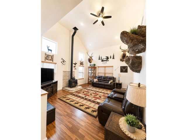 470 Lakeview Dr, Drake, CO 80515