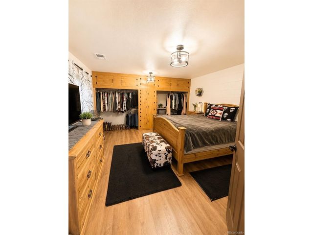 470 Lakeview Dr, Drake, CO 80515