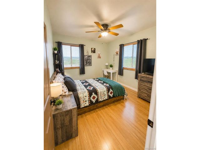 470 Lakeview Dr, Drake, CO 80515