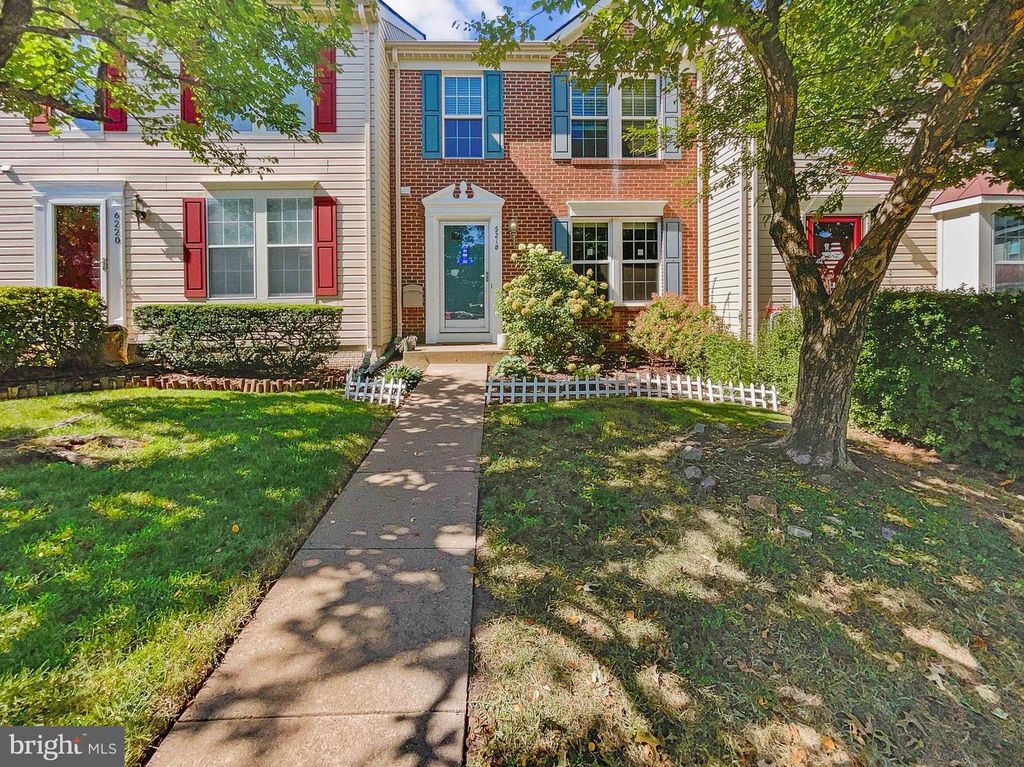 6218 BATTALION ST, Centreville, VA 20121