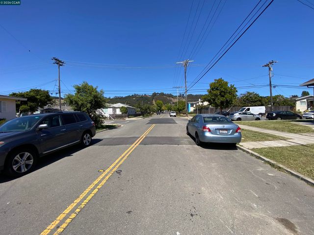 6626 Manila Ave, El Cerrito, CA 94530