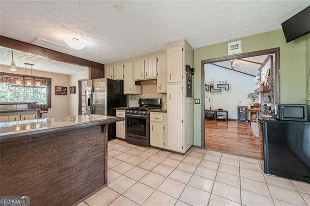 3967 Fairington Drive, Marietta, GA 30066