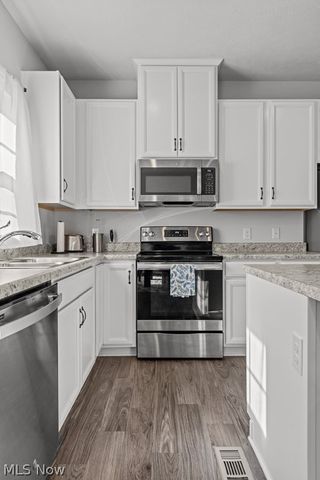 4013 N Steels Circle, Stow, OH 44224