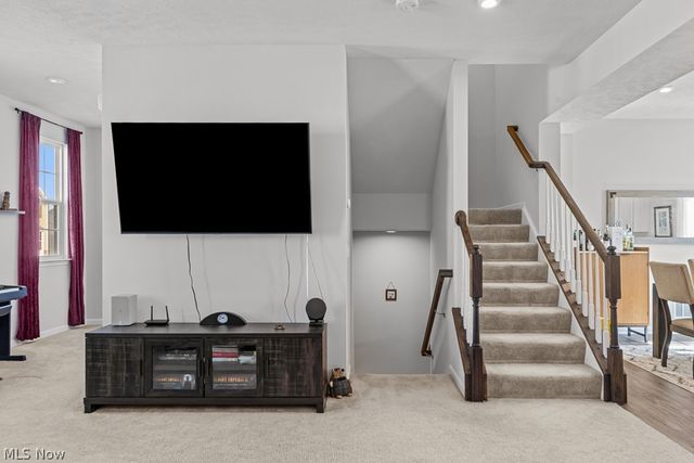 4013 N Steels Circle, Stow, OH 44224