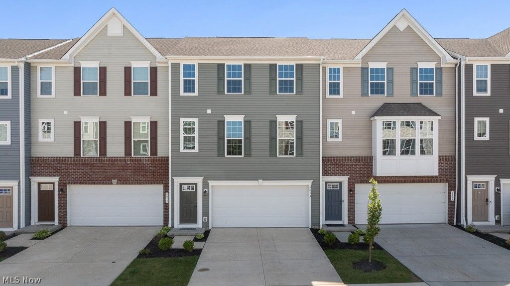 4013 N Steels Circle, Stow, OH 44224