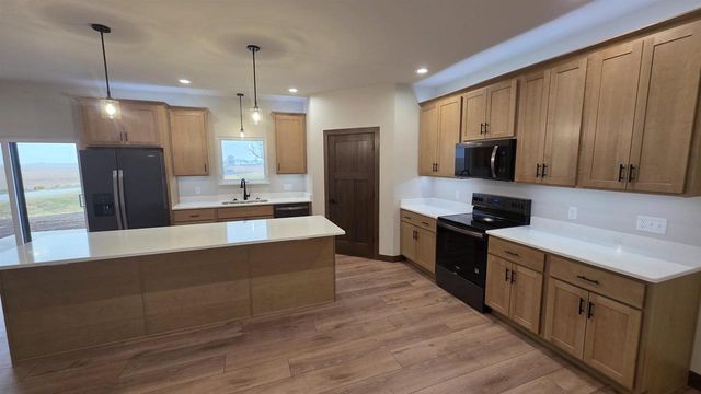 325 Model Road, Cuba City, WI 53807