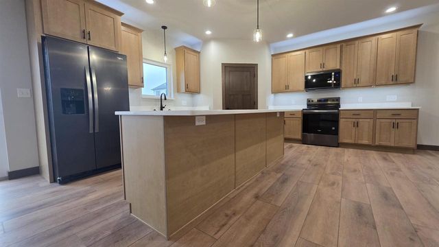 325 Model Road, Cuba City, WI 53807