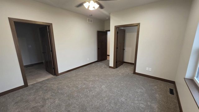 325 Model Road, Cuba City, WI 53807