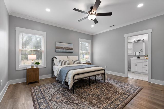 57 Country Cove Drive, Rossville, GA 30741