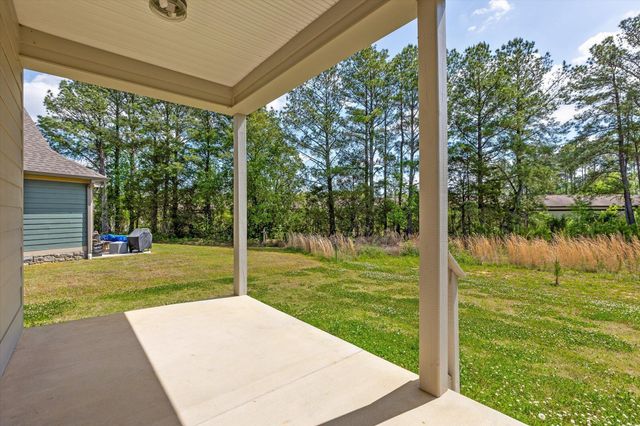 57 Country Cove Drive, Rossville, GA 30741