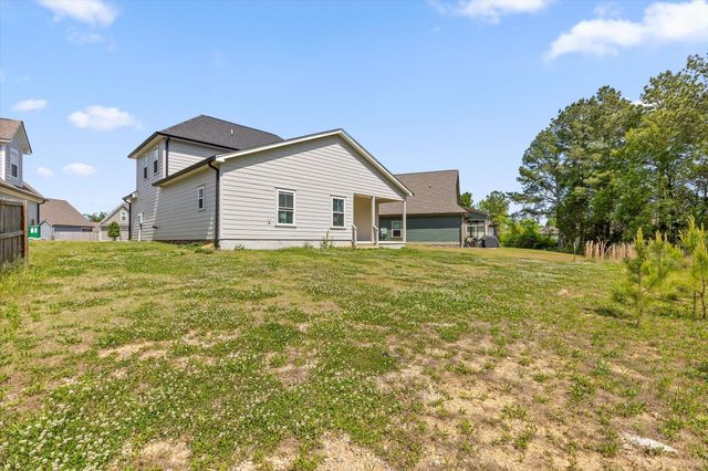 57 Country Cove Drive, Rossville, GA 30741