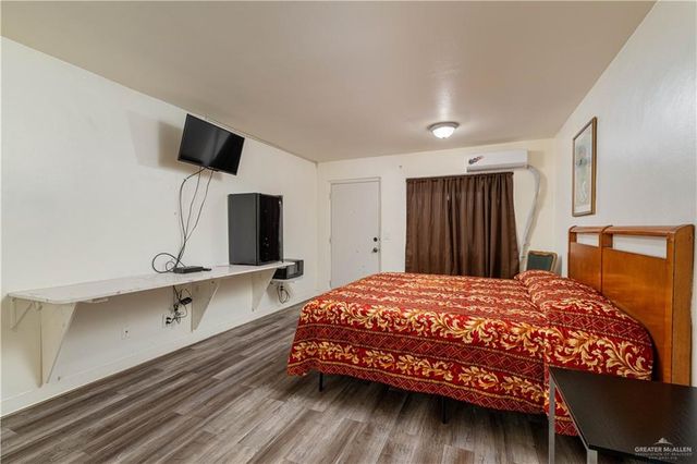 2418 S Cage Boulevard, Pharr, TX 78577