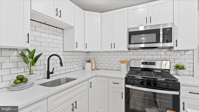 2038 DRUID PARK DR, Baltimore, MD 21211