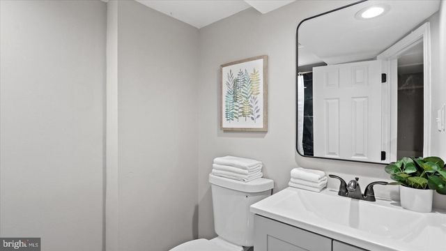 2038 DRUID PARK DR, Baltimore, MD 21211