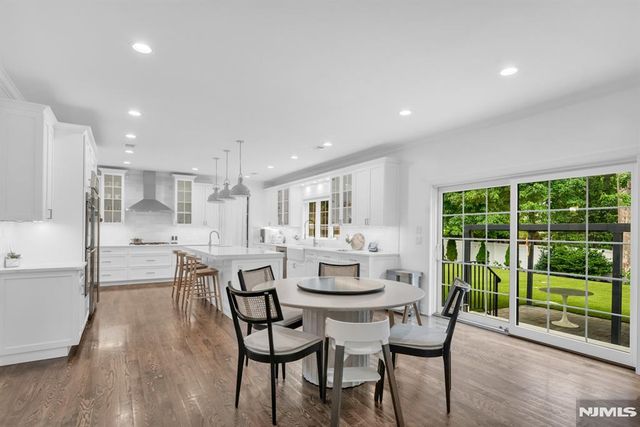 526 Track Lane, River Vale, NJ 07675