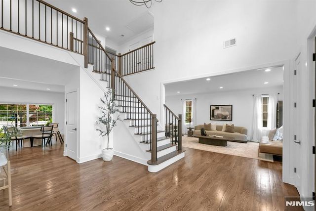 526 Track Lane, River Vale, NJ 07675