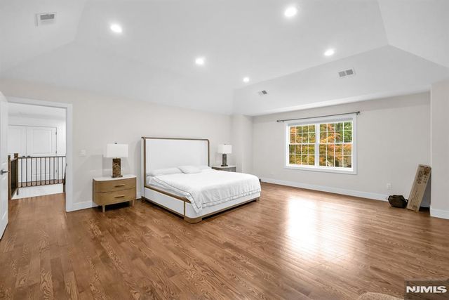 526 Track Lane, River Vale, NJ 07675