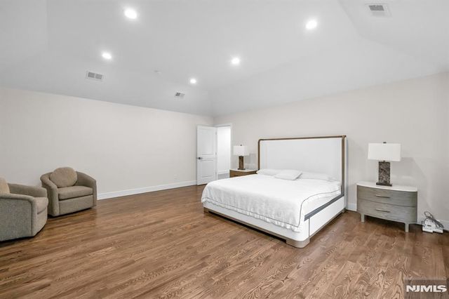 526 Track Lane, River Vale, NJ 07675
