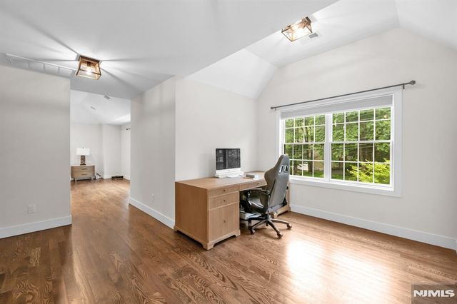 526 Track Lane, River Vale, NJ 07675