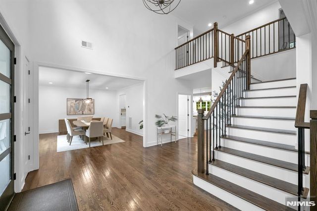 526 Track Lane, River Vale, NJ 07675