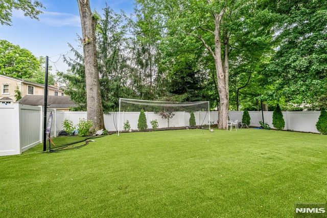 526 Track Lane, River Vale, NJ 07675