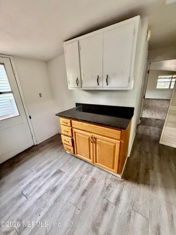 7330 ELWOOD Avenue, Jacksonville, FL 32208
