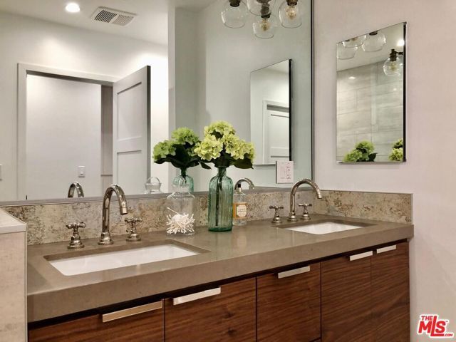 4217 Irvine Avenue, Studio City (los Angeles), CA 91604