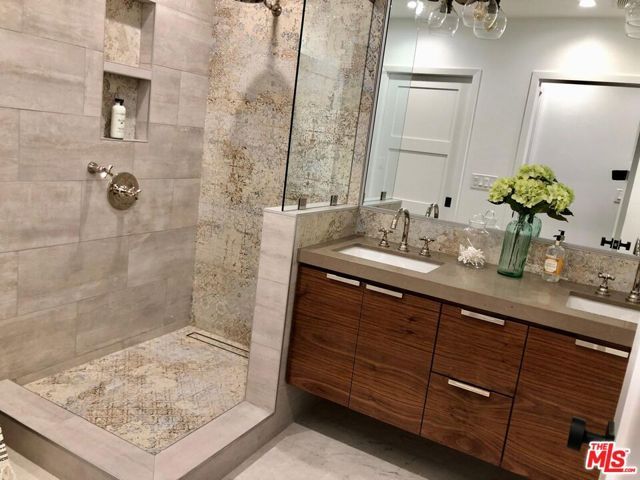 4217 Irvine Avenue, Studio City (los Angeles), CA 91604