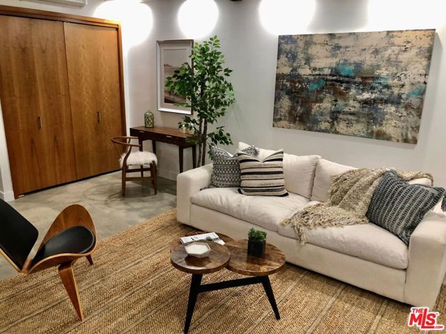 4217 Irvine Avenue, Studio City (los Angeles), CA 91604