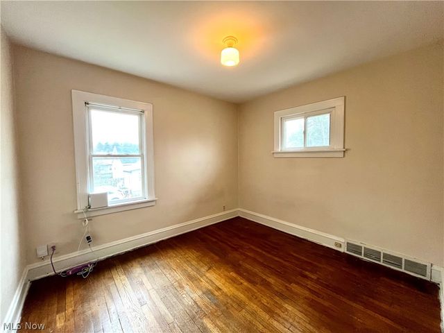 1301 Spring Road, Cleveland, OH 44109