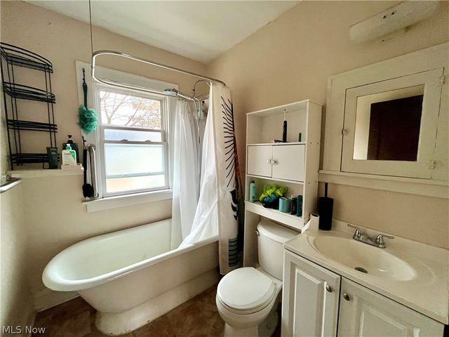 1301 Spring Road, Cleveland, OH 44109