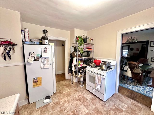 1301 Spring Road, Cleveland, OH 44109