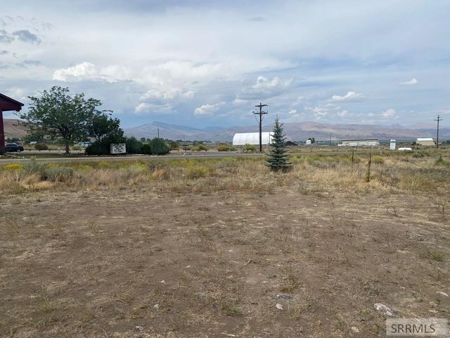 24707 Hwy 93, Challis, ID 83226