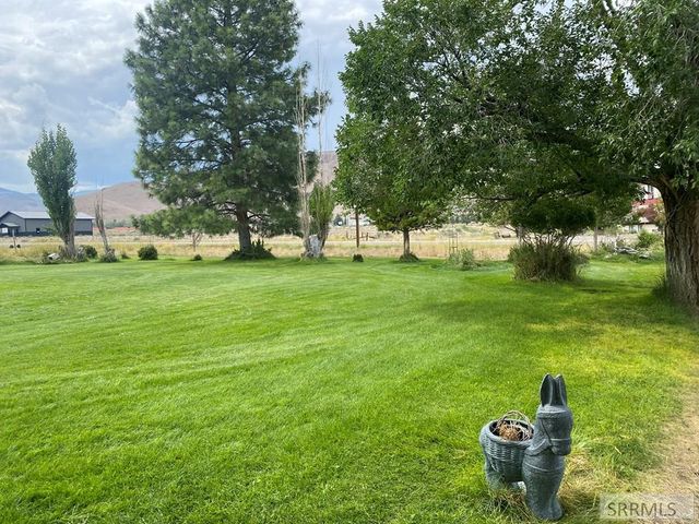 24707 Hwy 93, Challis, ID 83226