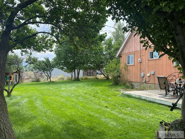 24707 Hwy 93, Challis, ID 83226