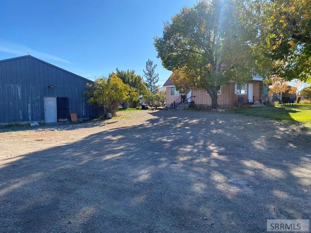 24707 Hwy 93, Challis, ID 83226