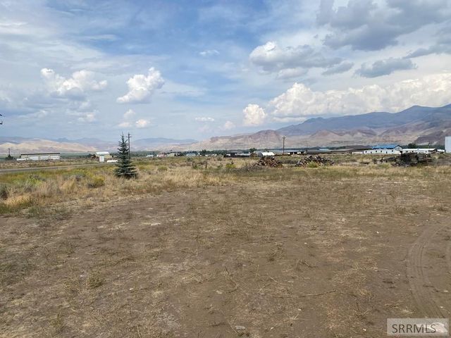 24707 Hwy 93, Challis, ID 83226