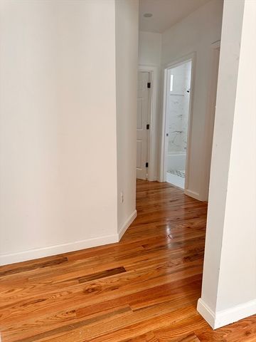 524 Howard St 2, Lawrence, MA 01841