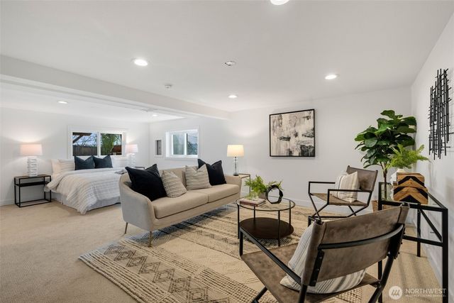 3810 S Sunny View Drive, Seattle, WA 98118