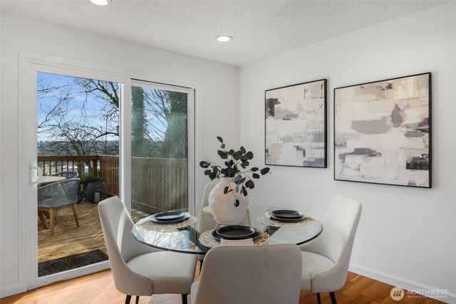 3810 S Sunny View Drive, Seattle, WA 98118