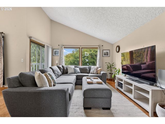3138 Ne 158TH Ave, Portland, OR 97230