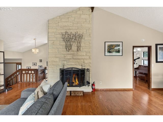 3138 Ne 158TH Ave, Portland, OR 97230
