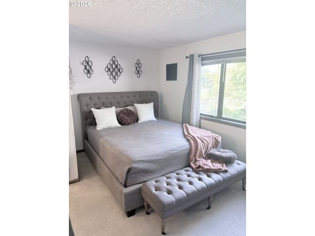 3138 Ne 158TH Ave, Portland, OR 97230