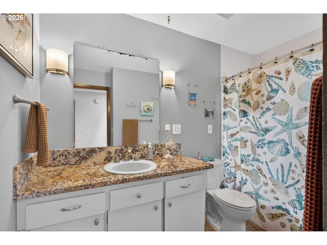 3138 Ne 158TH Ave, Portland, OR 97230