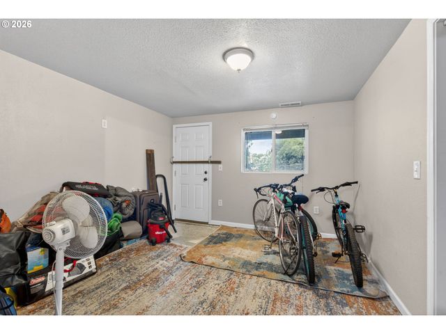3138 Ne 158TH Ave, Portland, OR 97230