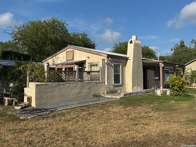 424 Babcock Rd., San Antonio, TX 78201